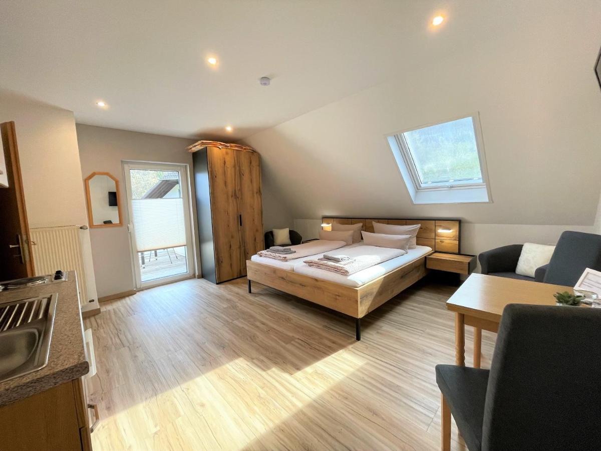 Beilsteiner Gaestehaus Байлщайн Екстериор снимка